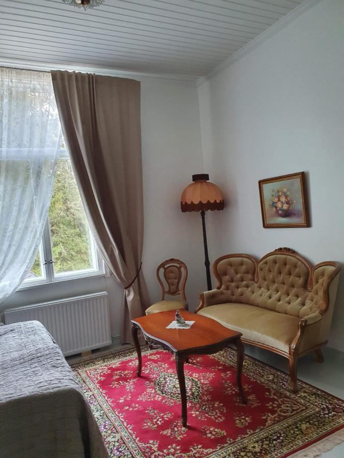 Neitsytniemen Kartanohotelli Virasoja Exterior foto