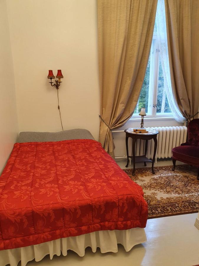 Neitsytniemen Kartanohotelli Virasoja Exterior foto