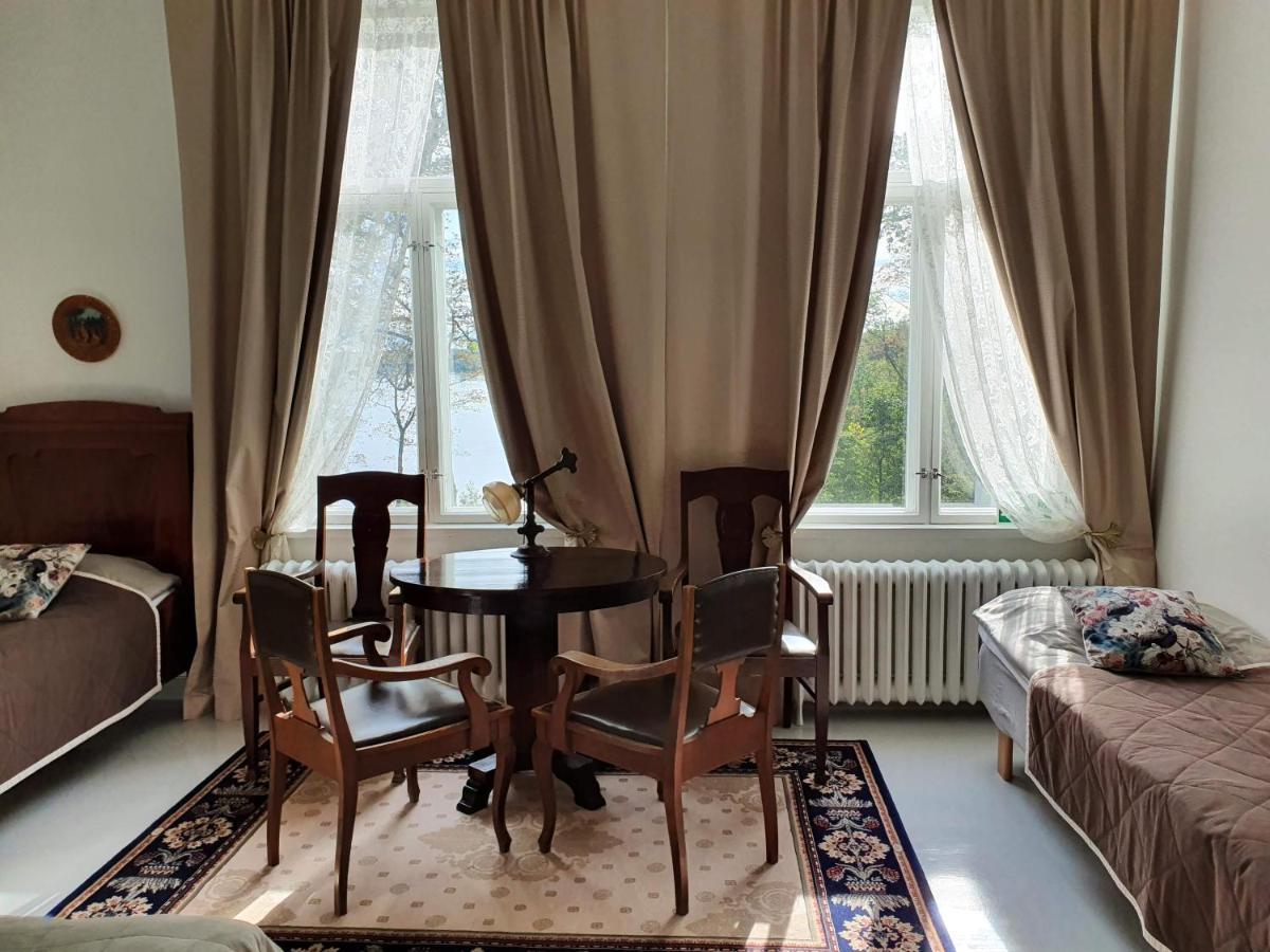 Neitsytniemen Kartanohotelli Virasoja Exterior foto