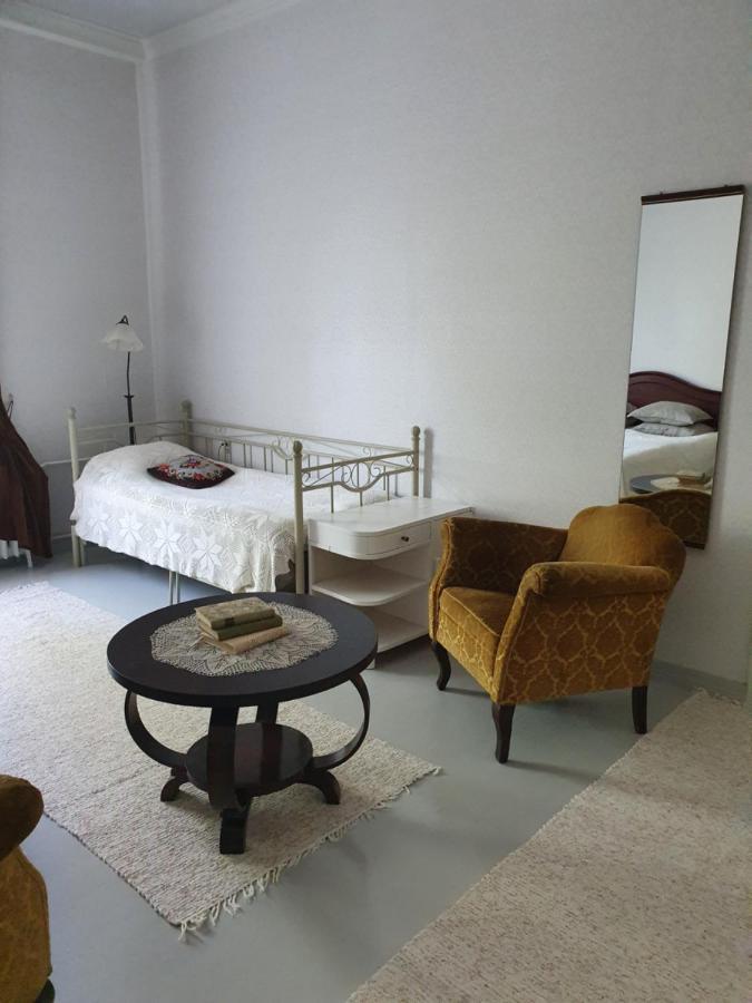 Neitsytniemen Kartanohotelli Virasoja Exterior foto
